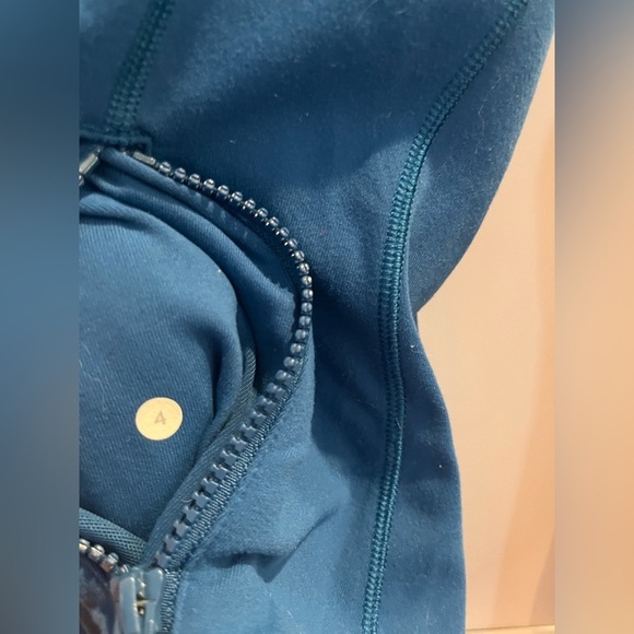 Lululemon Define Jacket Size 4 Blue - Picture 5 of 7